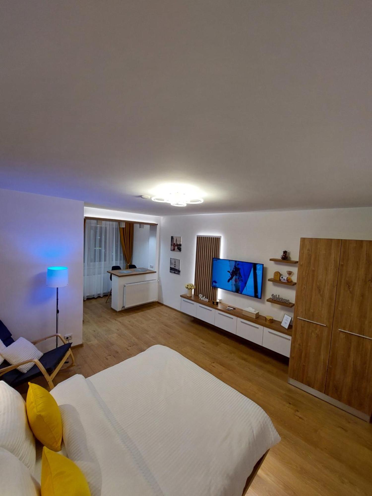 Onyx - Vision Aparthotel Брашов Экстерьер фото